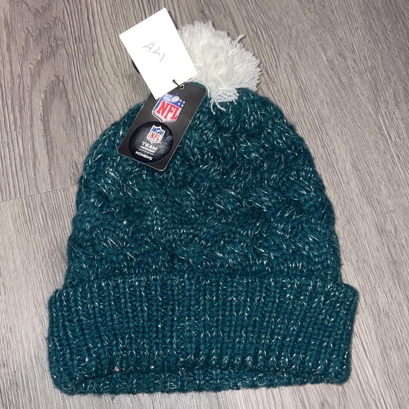 Warm Hat - Picture 2 of 3